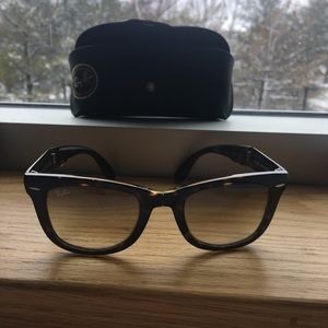Folding wayfarer Ray Bans